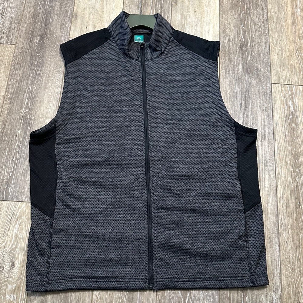 #2) PRO TOUR men’s golf Vest with pockets Size Large.